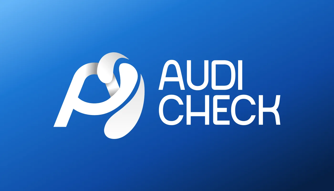 Le logo AudiCheck en blanc sur son dégradé bleu.